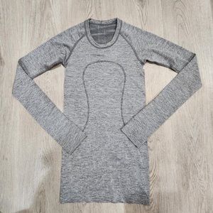 Lululemon Swiftly Tech Long Sleeve shirt